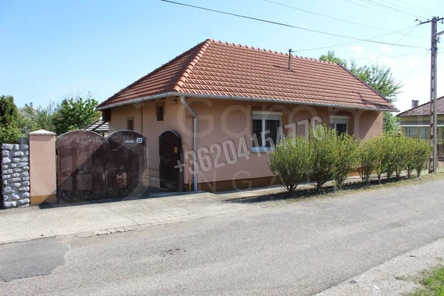 eladó családi ház, Miskolc
