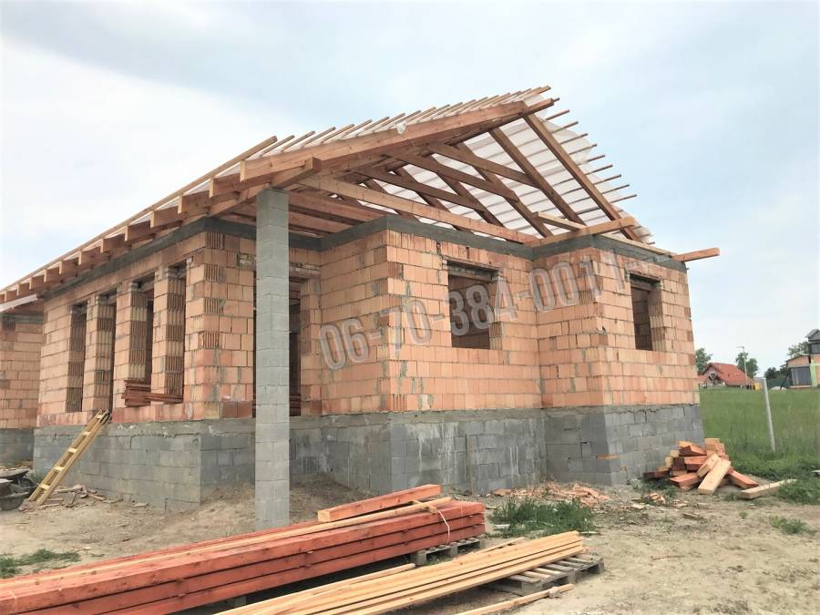 eladó újépítésű családi ház, Balatonszabadi