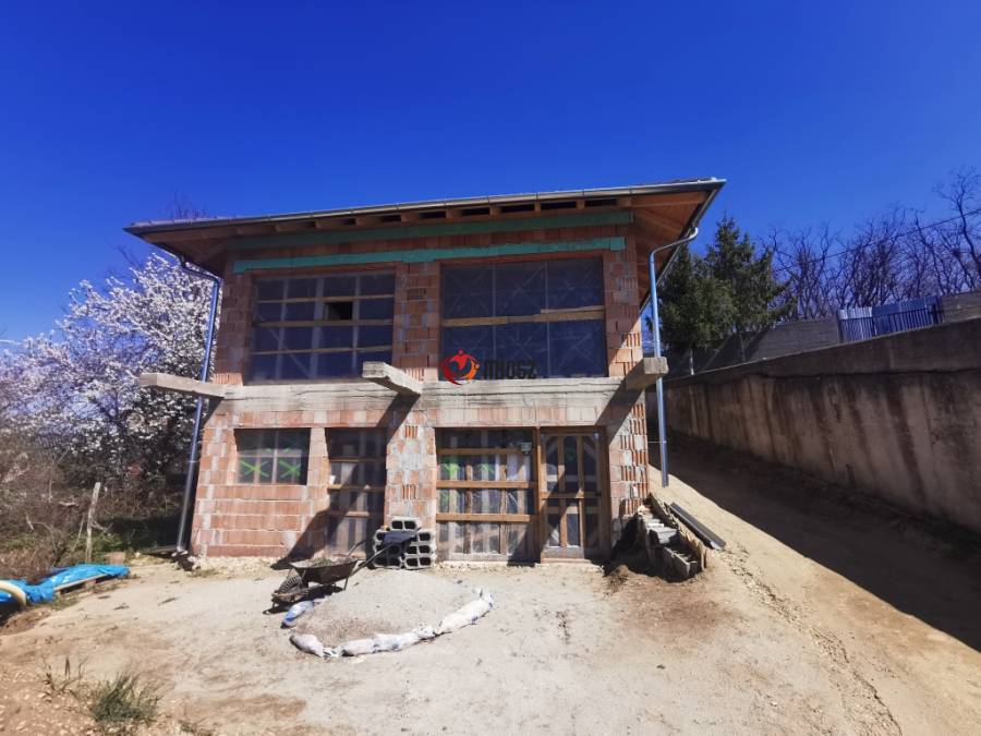 eladó újépítésű családi ház, Csömör