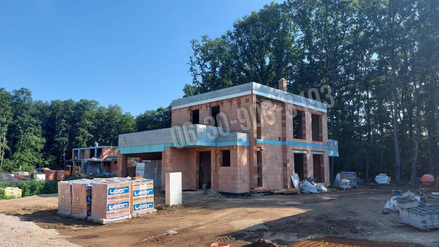 eladó újépítésű családi ház, Tata