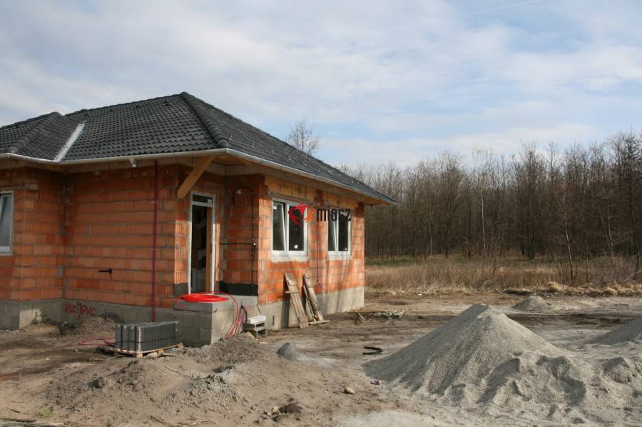 eladó újépítésű családi ház, Vácrátót