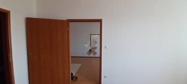 eladó újszerű lakás, Budapest, VIII. kerület