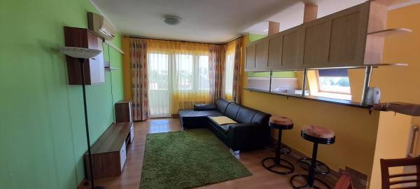 eladó újszerű lakás, Budapest, XVIII. kerület