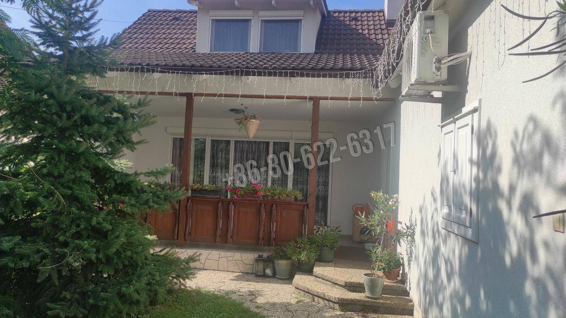 Elad csaldi hz Komrom-Esztergom Krnye