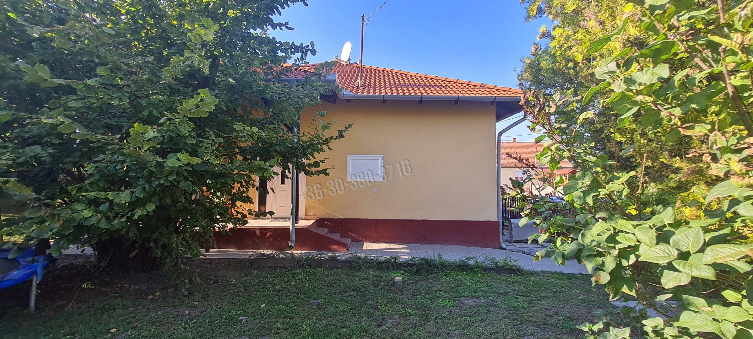 Elad - Lakingatlan - csaldi hz
